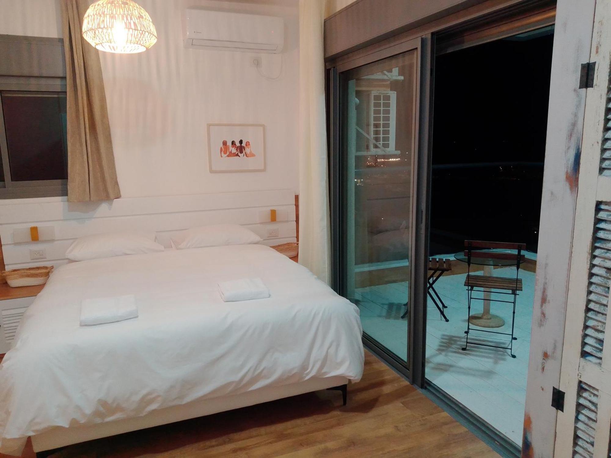 Beautiful Beach Apartment Asjdod Buitenkant foto