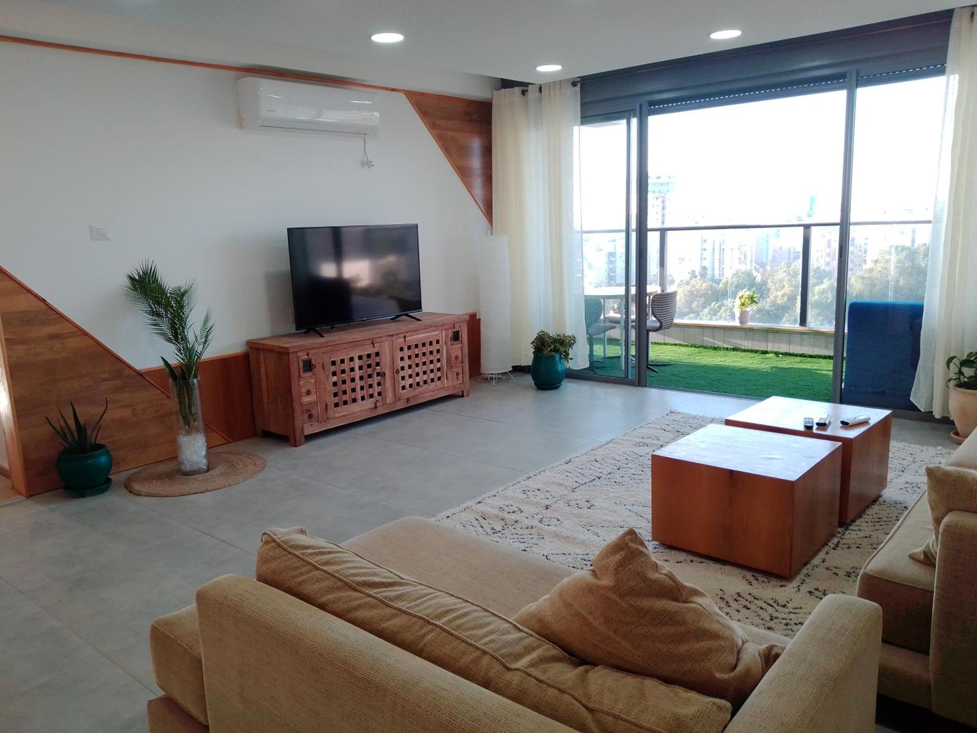 Beautiful Beach Apartment Asjdod Buitenkant foto